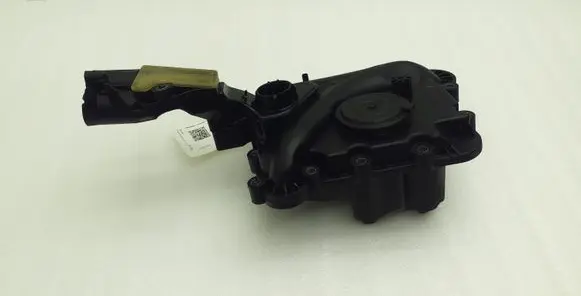 Porsche Cayenne (92A) Breather valve 06E103547Q