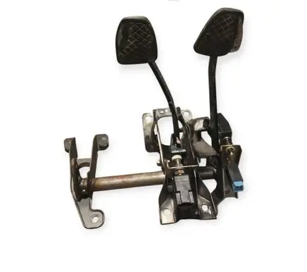 Subaru Forester SG Pedal assembly 