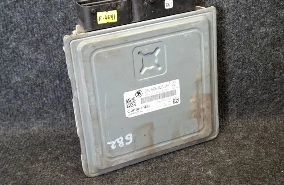 Skoda Octavia Mk2 (1Z) Engine control unit/module 03L906023JH