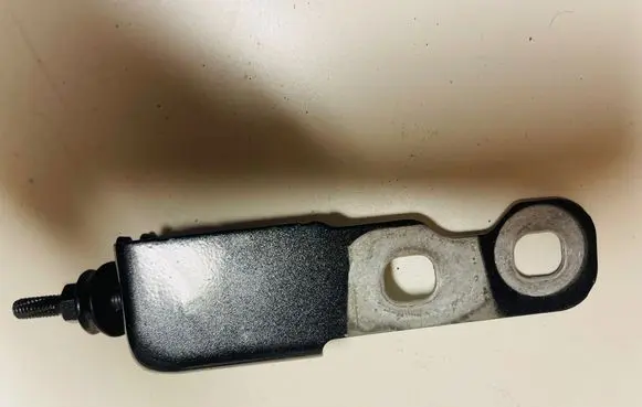 Audi A5 Fender mounting bracket 8W6821433