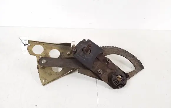 Rear door manual window regulator