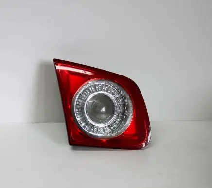 Volkswagen Jetta V Tailgate rear/tail lights 1K5945093