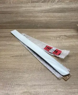 Volkswagen Polo IV 9N3 Rear door trim (molding) 6Q4853753A