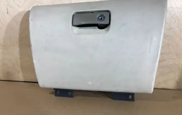 Jaguar XK8 - XKR Glove box lid/cover GJA6141AB