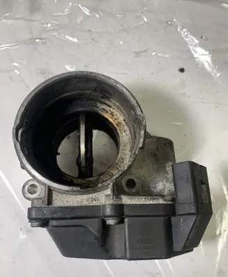 Volkswagen Golf Plus Throttle valve 03G128063A A2C53085612