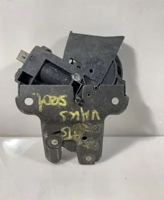 Volkswagen PASSAT B6 Tailgate/trunk/boot lock/catch/latch 4F5827505C