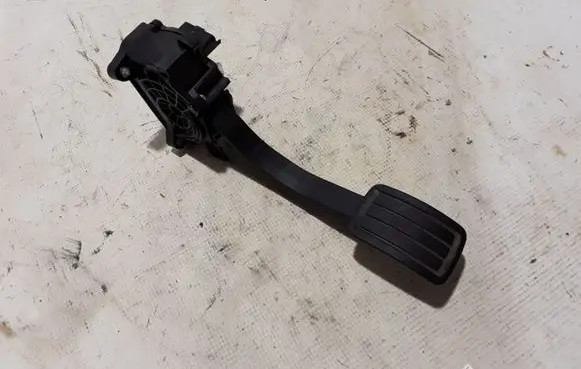Peugeot 3008 II Accelerator throttle pedal 86ET61
