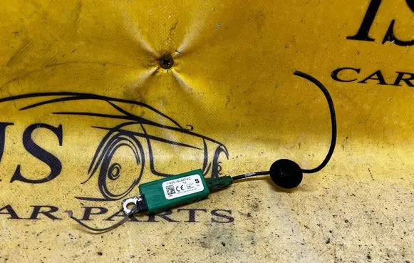 Land Rover Evoque II Aerial antenna amplifier FW9318C847FC