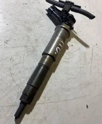 Nissan X-Trail T31 Fuel injector 0445115007