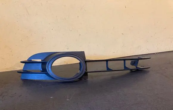 Audi A6 S6 C6 4F Front fog light trim/grill 13678