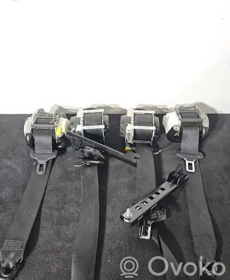 Mercedes-Benz C W205 Set of seat belts 