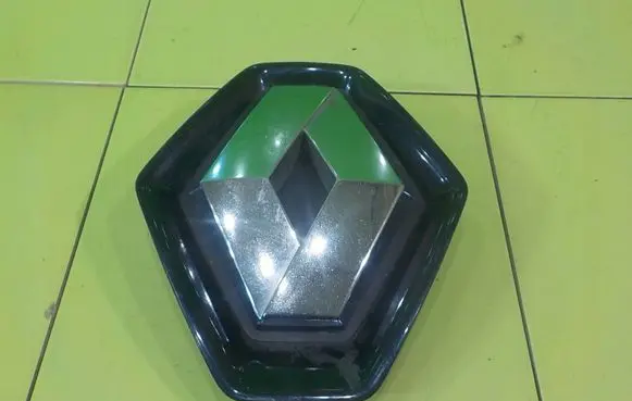 Renault Laguna III Wiper trim 