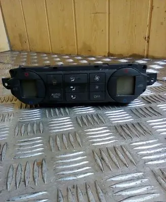Ford Focus Climate control unit 3M5T18C612AR
