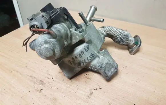 Audi A8 S8 D3 4E EGR valve 057131224E