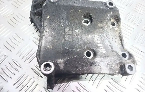 BMW 5 E34 A/C compressor mount bracket 2245417