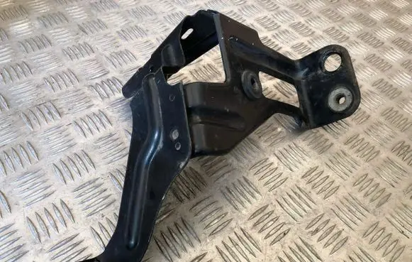Audi A6 S6 C6 4F ABS pump bracket 03G131529B 27052007