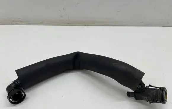 BMW 5 G30 G31 G38 Breather/breather pipe/hose 7623745