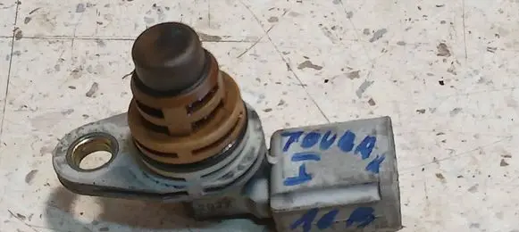 Camshaft position sensor