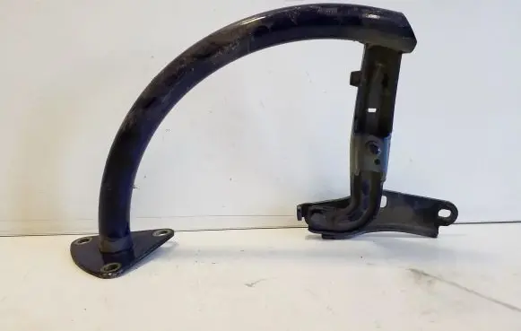 Volkswagen PASSAT B6 Tailgate/trunk/boot hinge 3C5827302B