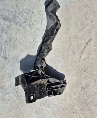 Headlight/headlamp mounting bracket