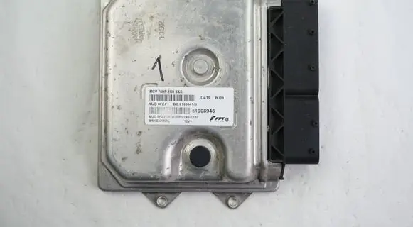 Fiat Fiorino Engine control unit/module 51908946