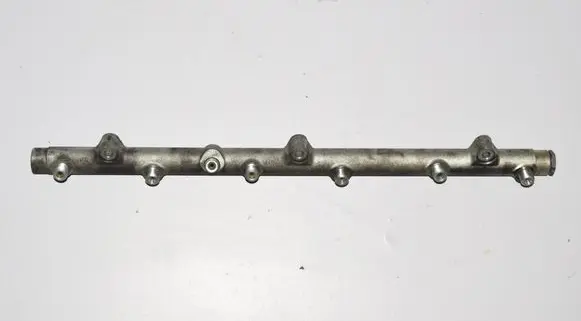BMW 5 E39 Fuel main line pipe 0445216002