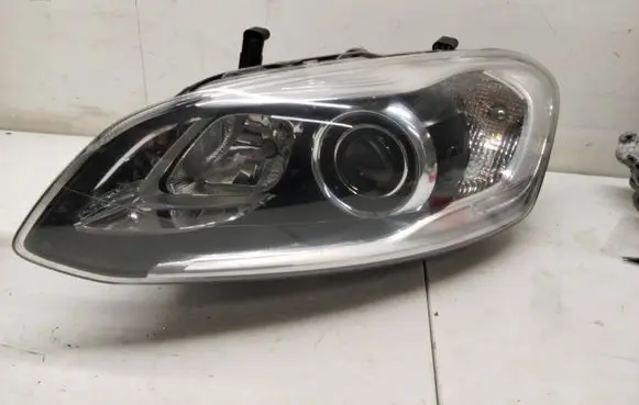 Volvo XC60 Headlight/headlamp 31395896
