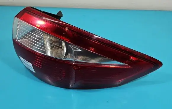 Rear/tail lights