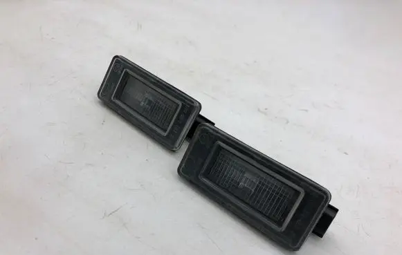 Nissan Qashqai J12 Number plate light 265108990e