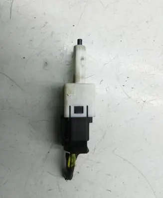 Honda CR-V Brake pedal sensor switch M28988