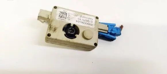 BMW 3 E90 E91 Antenna control unit 699009004 21367510