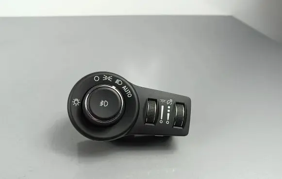 Jeep Cherokee Light switch P68154356AB8295