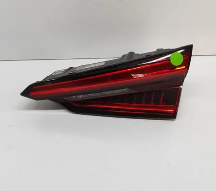 Audi A5 Tailgate rear/tail lights 8W6945094D