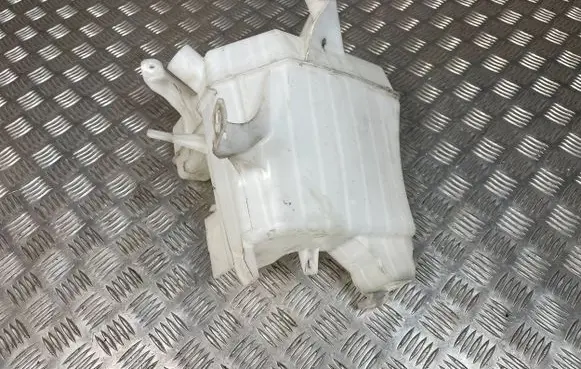 Nissan Murano Z52 Windshield washer fluid reservoir/tank 289105AA0A 289105AL0A