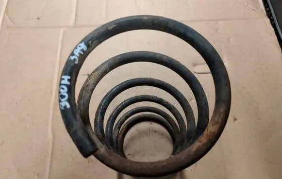 Chrysler LHS Rear coil spring