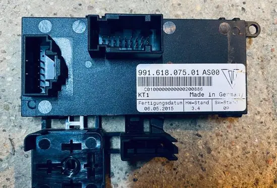 Porsche 911 991 Fuse module 99161807501