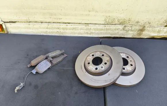 Audi A4 S4 B9 Front brake disc
