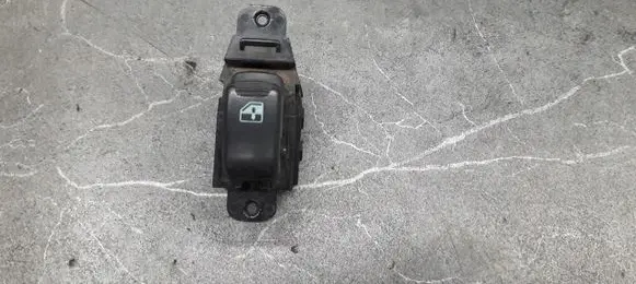 Hyundai Santa Fe Fog light switch 621W02280