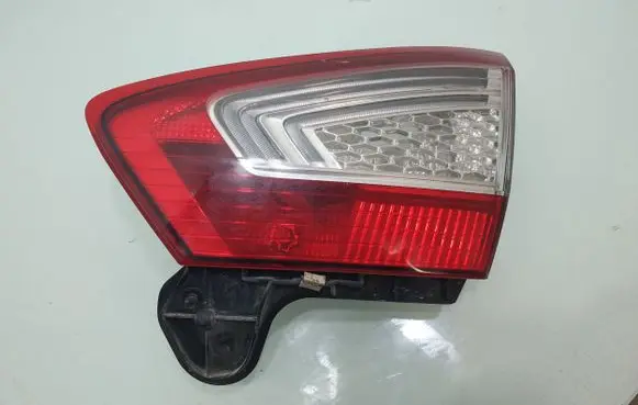 Ford Mondeo MK IV Tailgate rear/tail lights BS7113A602AE