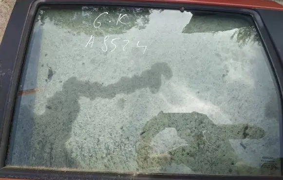 Nissan Note (E11) Rear door window glass