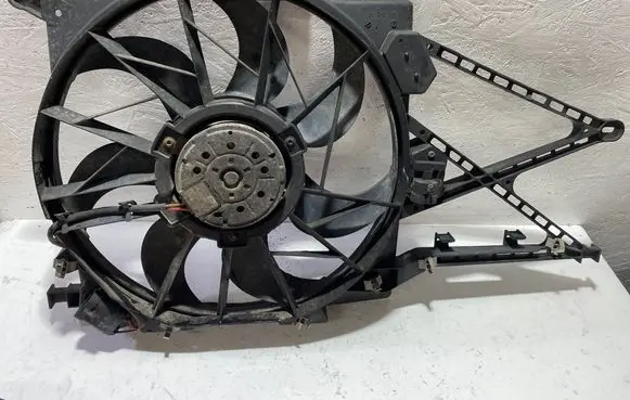 Opel Zafira A Electric radiator cooling fan 0130303246 24431828