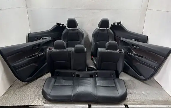 Toyota C-HR I Interior set