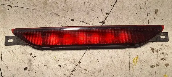 Dodge Caliber Third/center stoplight 05303754AD 21276B
