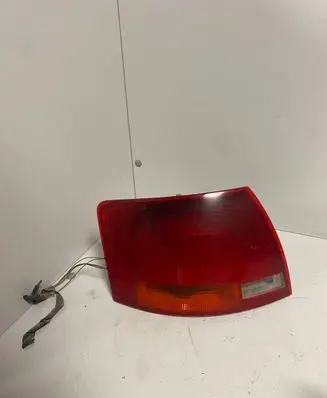 Audi A4 S4 B7 8E 8H Rear/tail lights 8E9945095E 748001