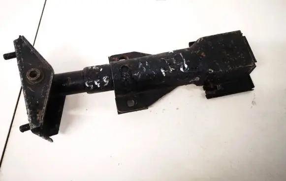 BMW 5 E34 Front bumper mounting bracket
