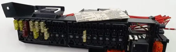 Mercedes-Benz E W210 Fuse box set 0015459501