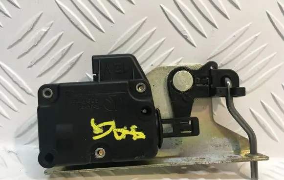 Jaguar XJ X308 Fuel tank cap lock HNA3093AB
