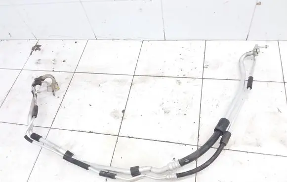 Opel Vectra C Air conditioning (A/C) pipe/hose 24454093