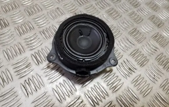 Audi TT TTS Mk2 Front door speaker