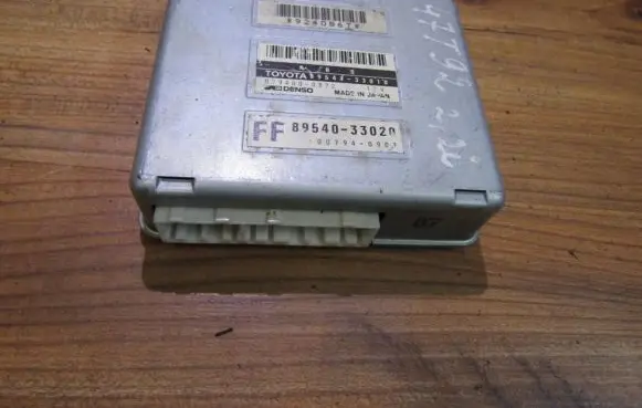 Toyota Camry ABS control unit/module 8954133010